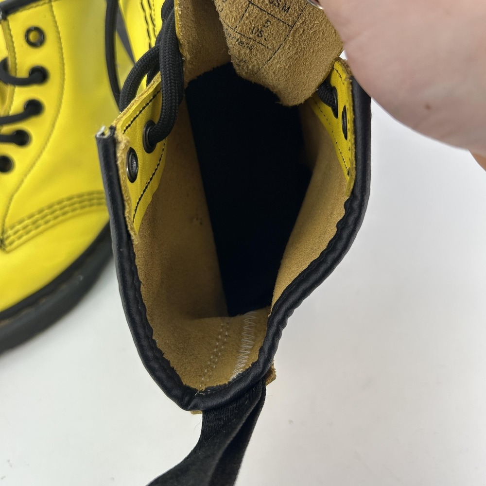 Dr.‎ Martens 101 Boots Womens Size 5 Yellow Smooth Leather Ankle Combat Lace Up - Picture 15 of 16